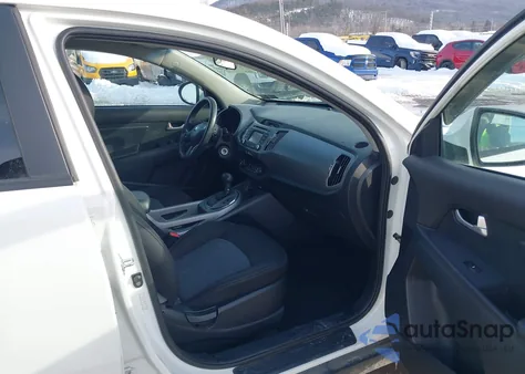 2015 Kia Sportage Lx z USA, uszkodzony, nr VIN KNDPBCAC9F7716088